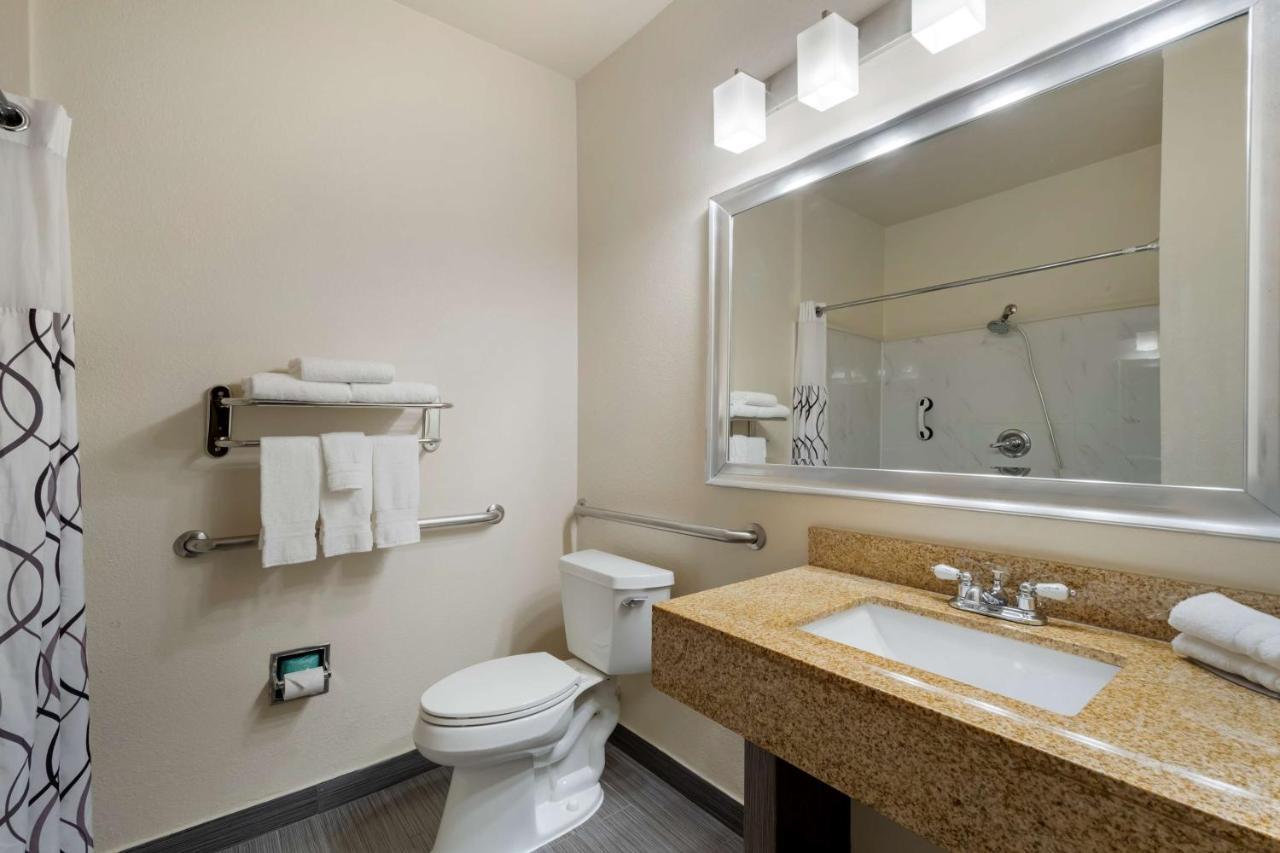 Western Dfw Airport Hotel