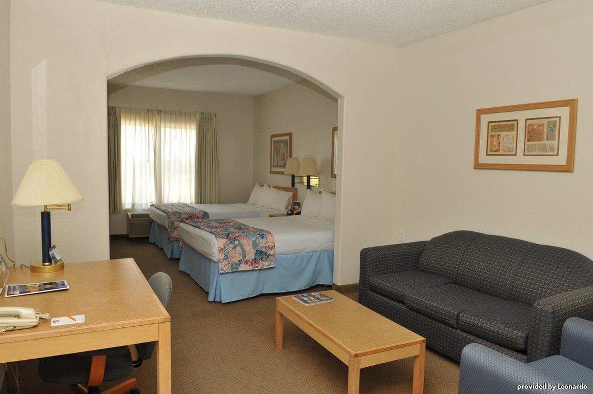 Western Dfw Airport Hotel 3*